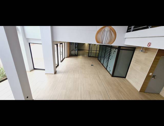 1,907.53M² WAREHOUSE TO LET IN OLIVEDALE